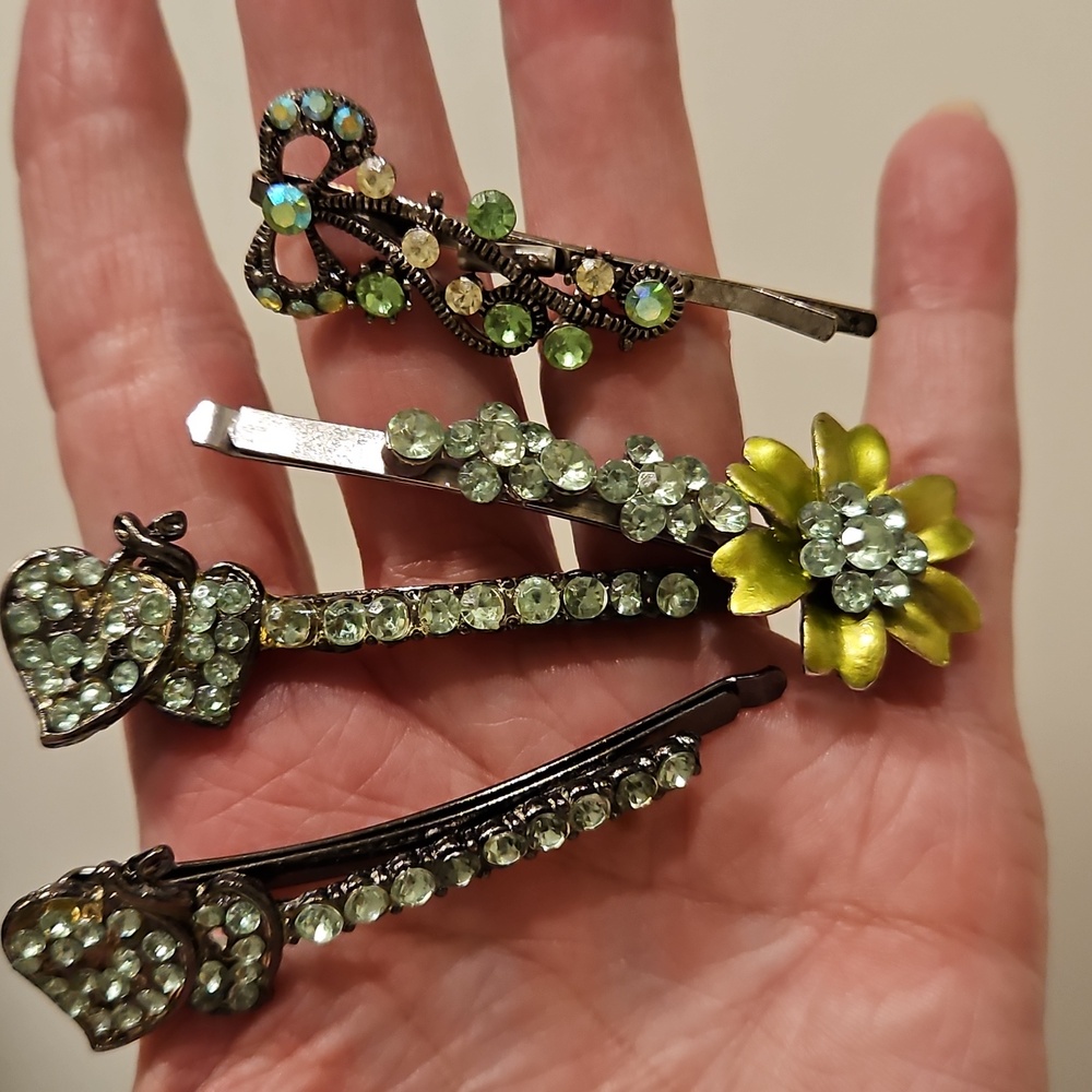 Set Of 4 Green Rhinestone hair pins Special Occasion Braid Prom Party Wedding - Picture 5 of 5